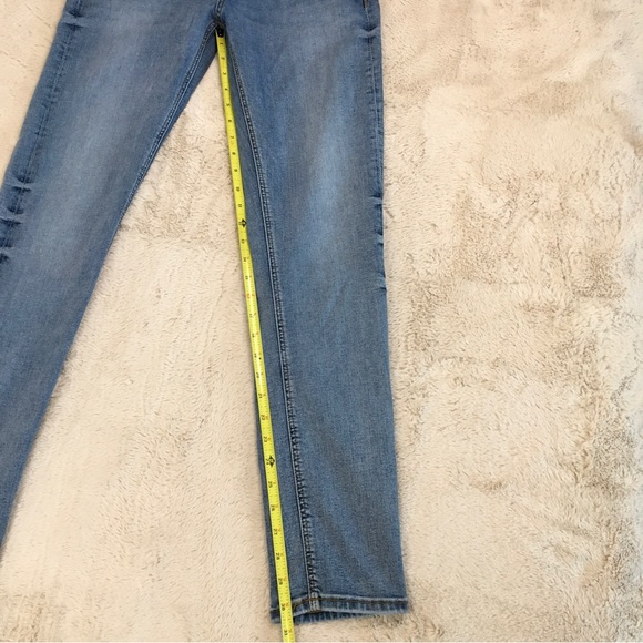 ASOS Design Mid-Rise Skinny Jeans Size 31 - Picture 10 of 11